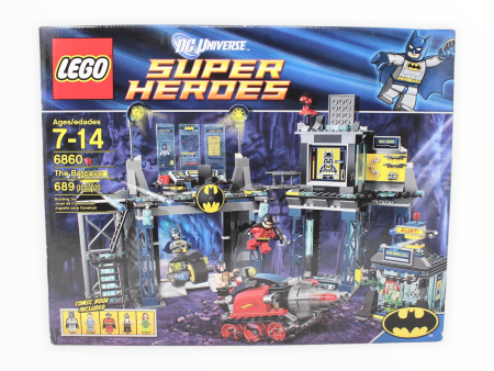 Retired Set 6860 DC Super Heroes The Batcave Fashion